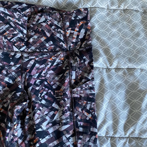 Lululemon Fast and Free High- Rise 25” Tights - Picture 2 of 5